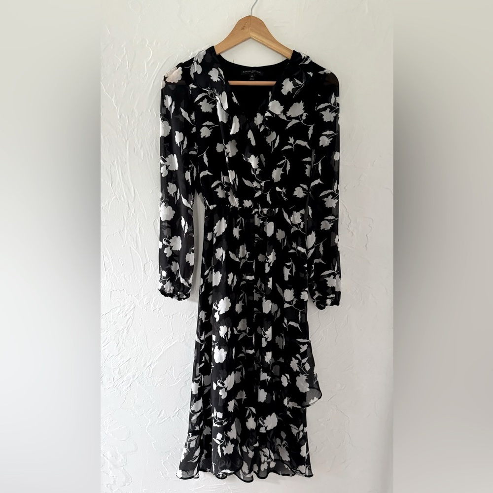 Banana Republic XS Midi Dress